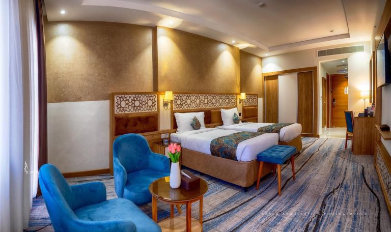 WhatsApp Image 2024 12 11 at 14.25.54 768x456