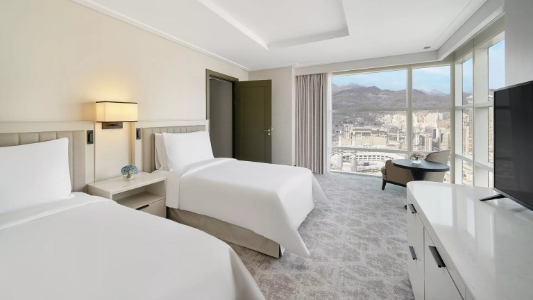 SuperiorSuiteKaabaView.jpg 768x432